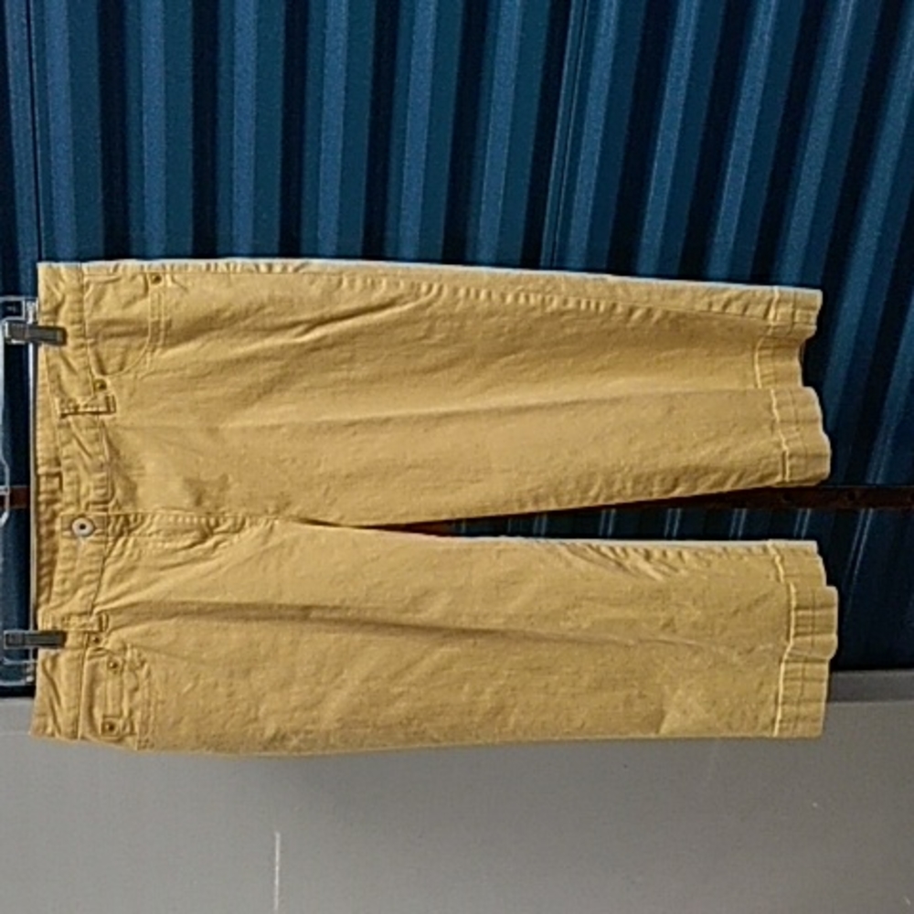 Style & Co Yellow Jean Capri
